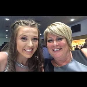 Meet your Posher, Chloe